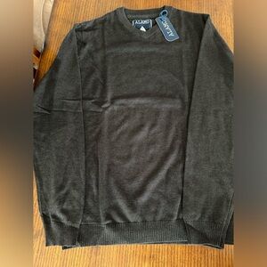 Men’s Gray crewneck sweater